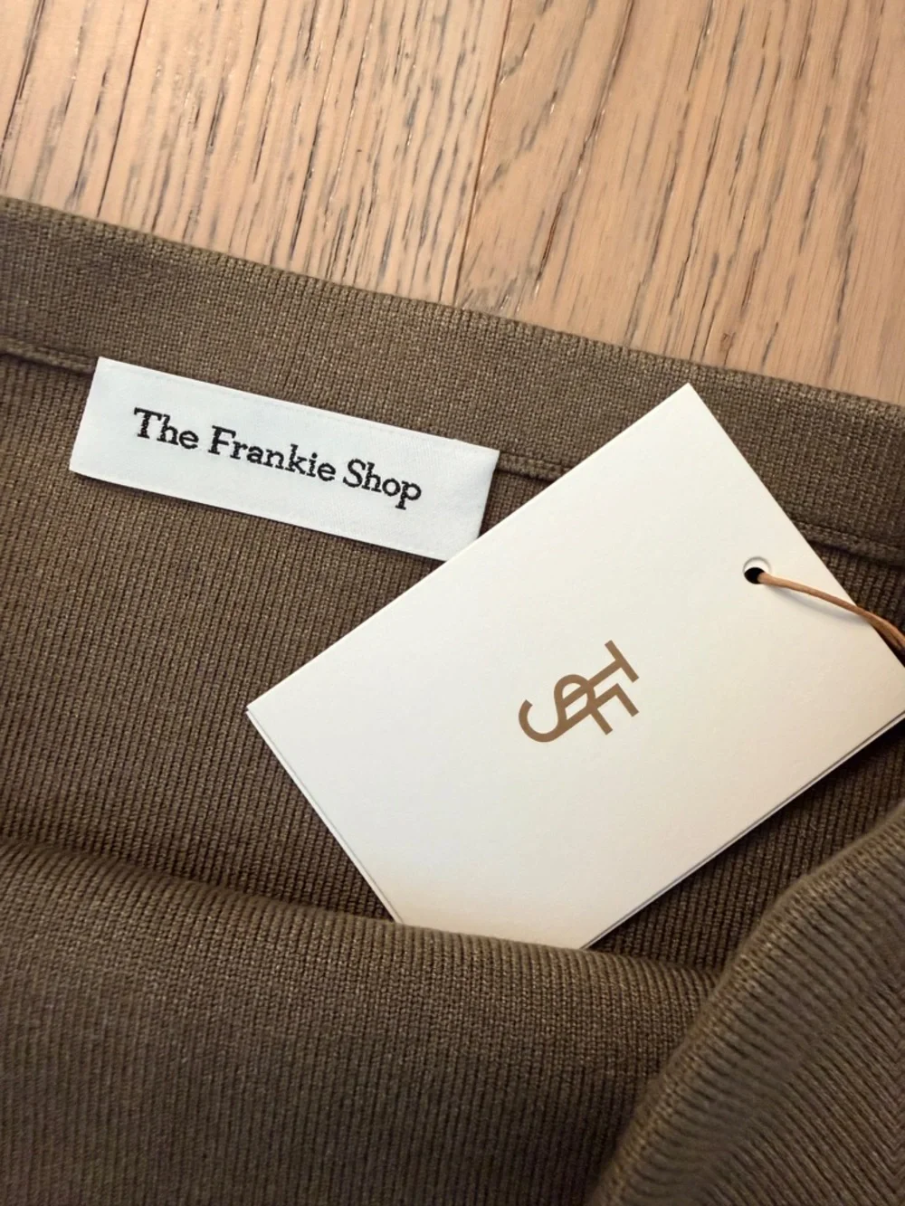 The Frankie Shop High-Waist Knit Shorts in Olive - Picture 3 of 5